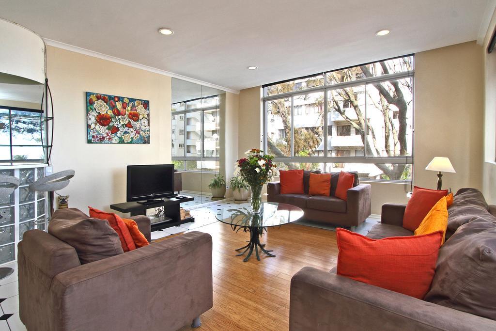 Berkeley Square Apartment Cape Town Luaran gambar